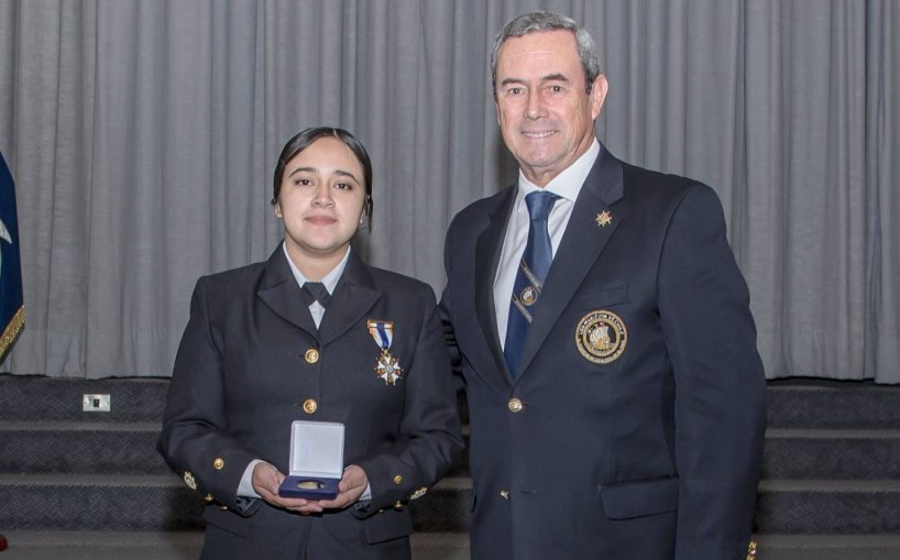 Liga Marítima de Chile entrega Premio ‘Espíritu Piloto Pardo’ a destacada egresada de la Marina Mercante